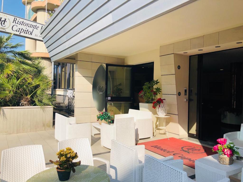 Hotel Capitol San Mauro Mare Zewnętrze zdjęcie